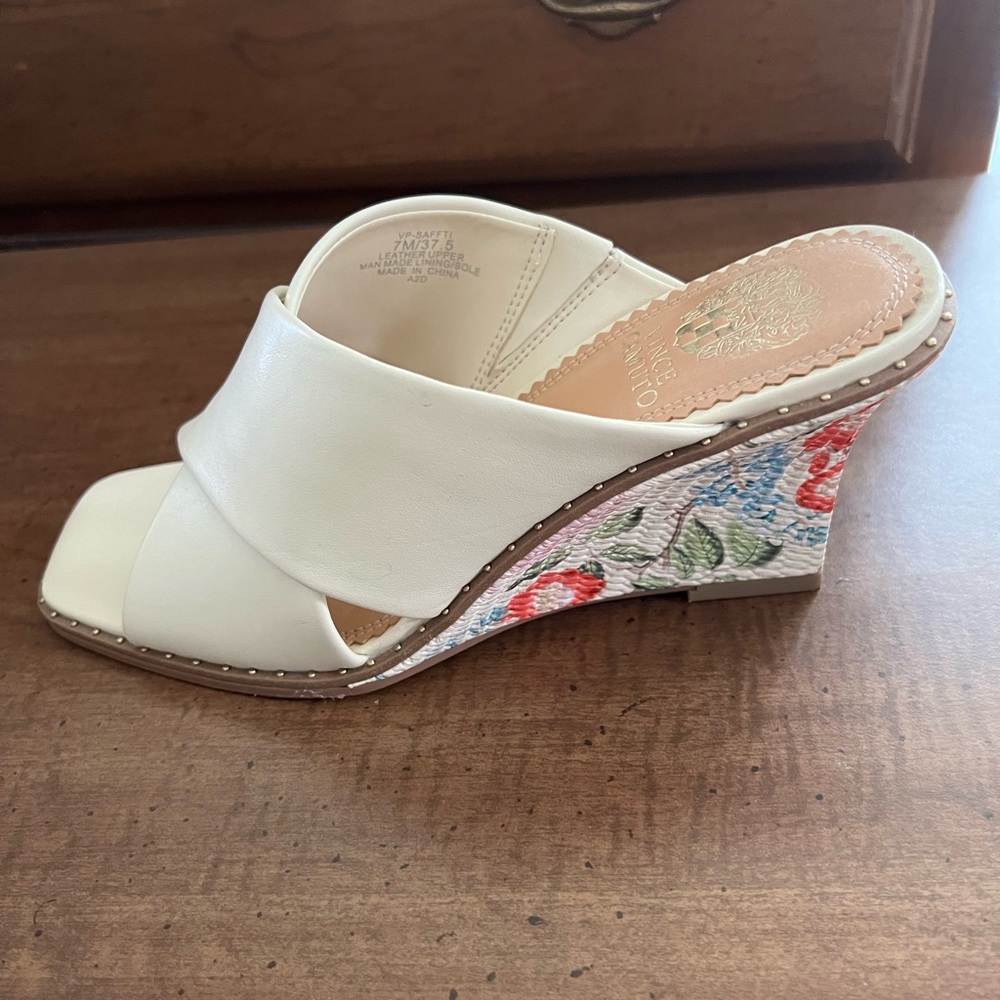 Vince Camuto Cream/ floral Wedge Sandals